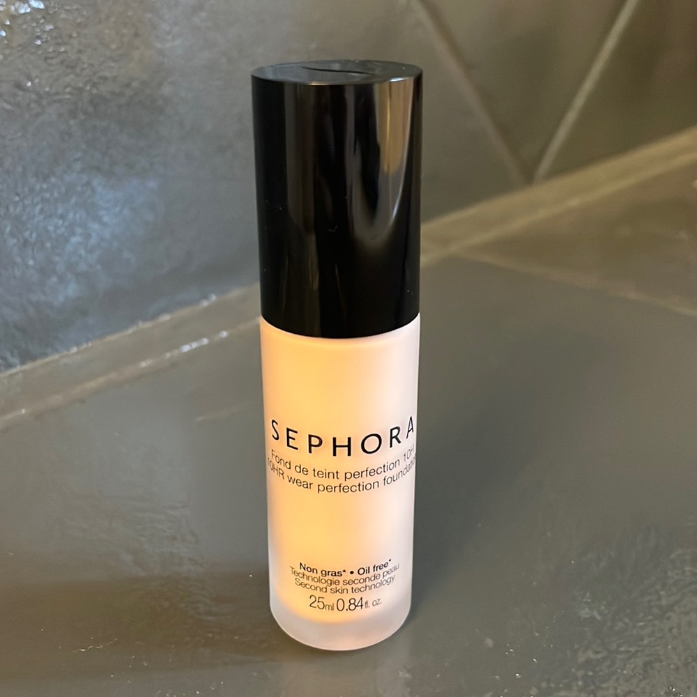 DISCONTINUED!!!! SEPHORA 10HR WEAR PERFECTION FOUNDATION 19.5